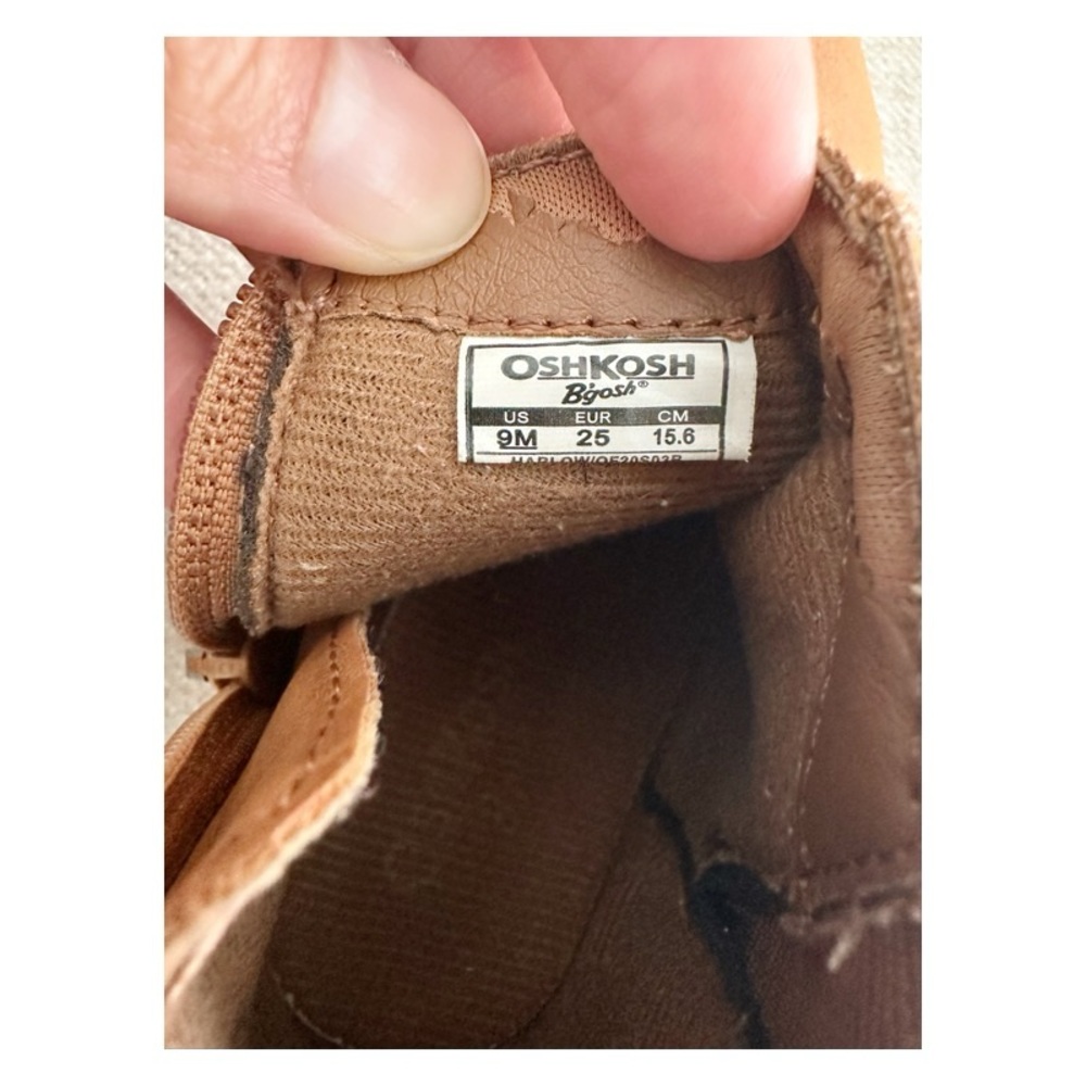Oshkosh Bootie’s - Picture 6 of 6